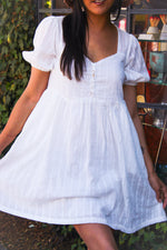 Summer Sweetheart Neck Puff Sleeve Dress - White