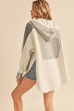 Cozy Coast Snap Button Pulover Hoodie- Dove