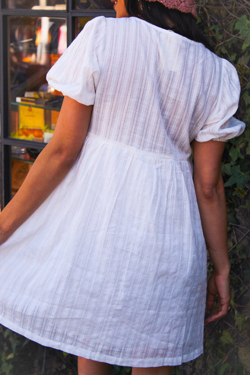 Summer Sweetheart Neck Puff Sleeve Dress - White
