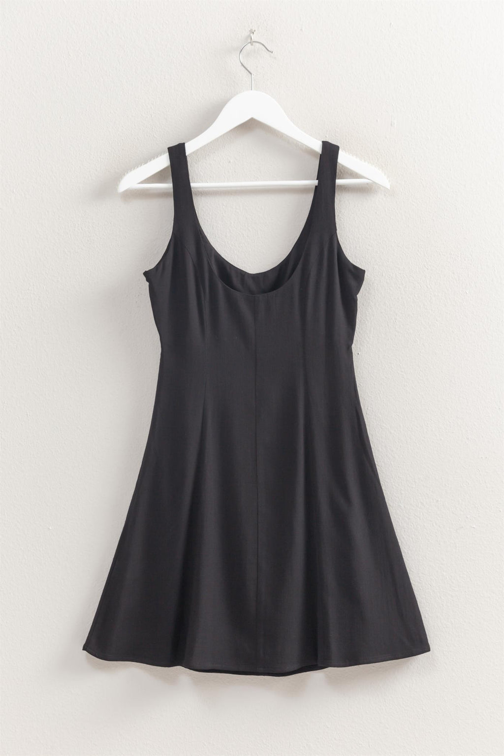 Classic Cutie Sleeveless Scoop Neck Dress - Black