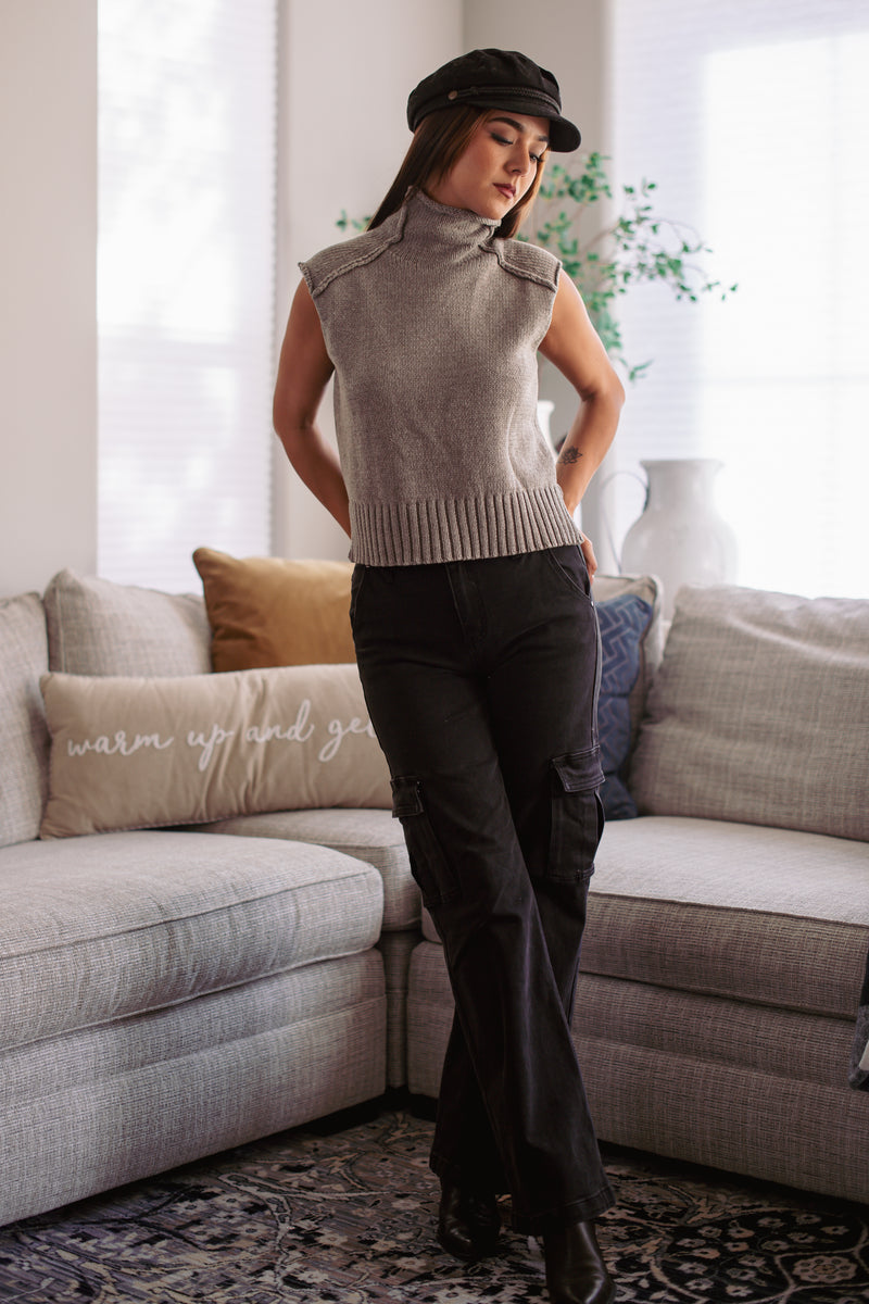 Foggy Morning Turtleneck Sleeveless Knit Sweater - Gray