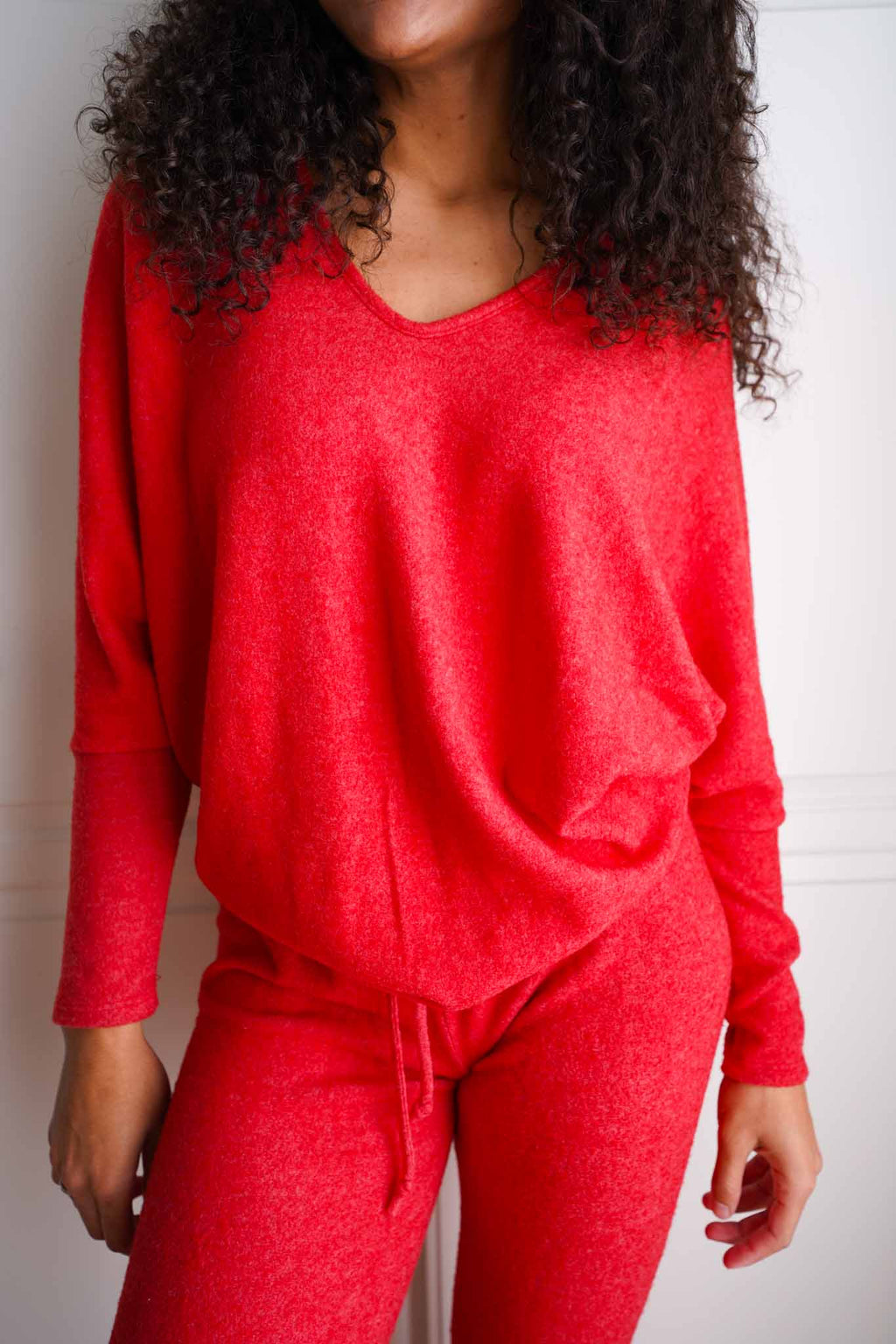 Dreamland V-Neck Lounge Top - Candy Apple