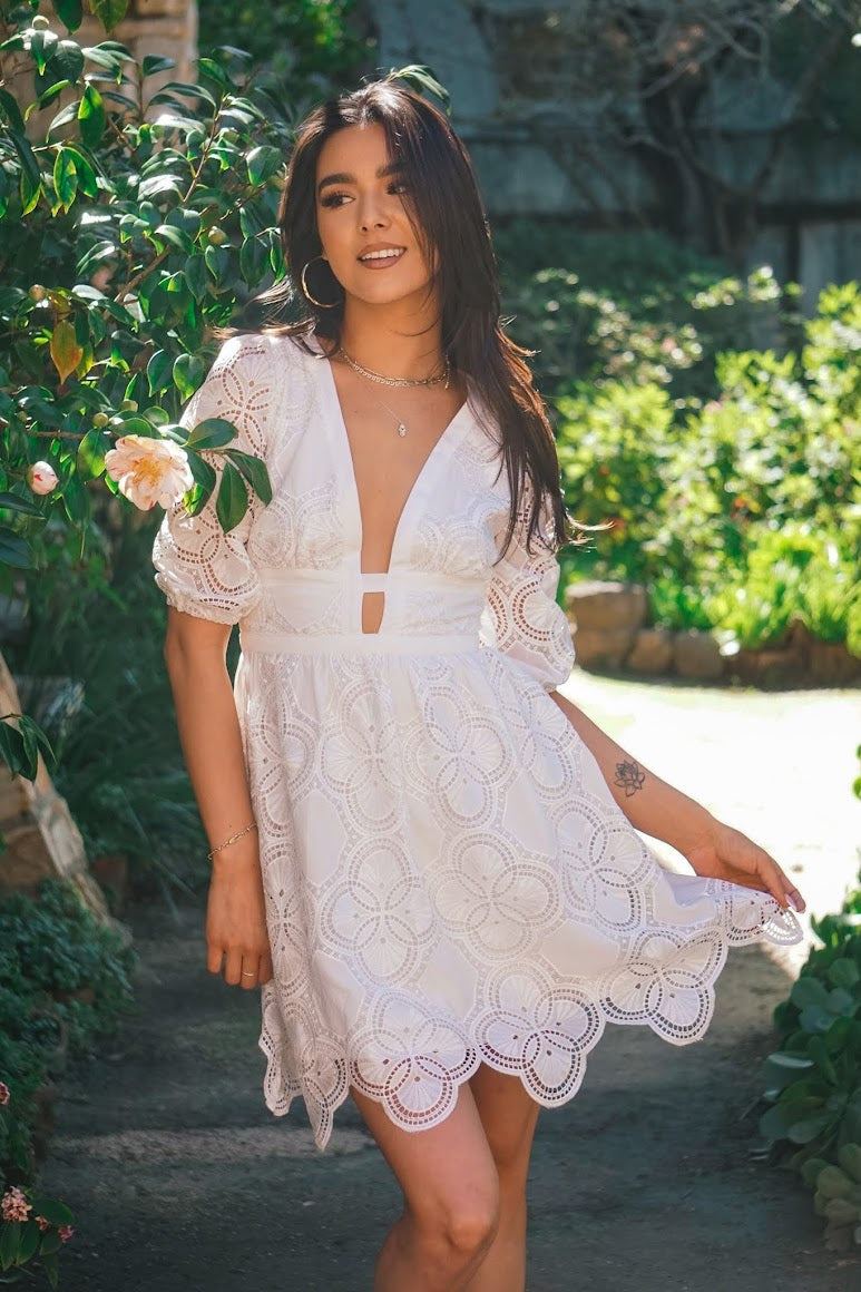 Bed of Roses Lace Dress - White